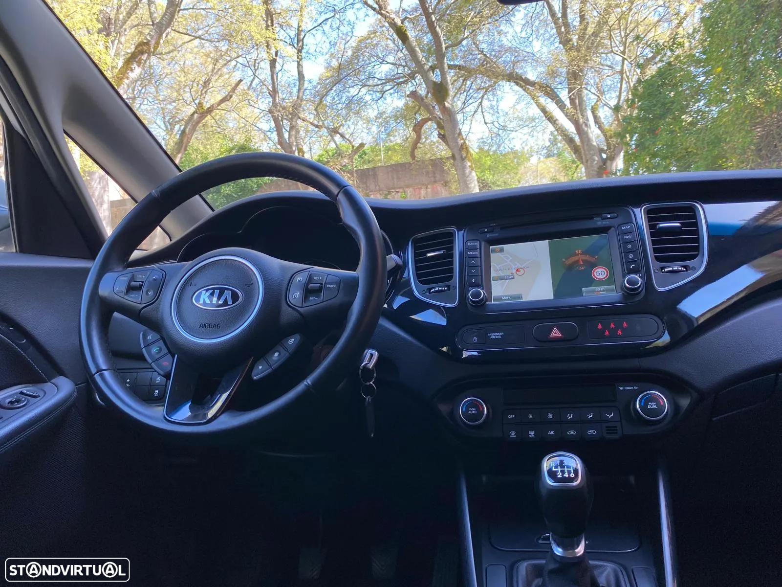 Kia Carens 1.7 CRDi ISG TX - 13