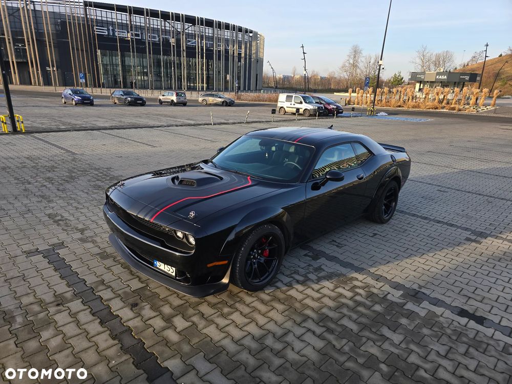 Dodge Challenger ver-6-4-scat-pack-widebody - 11