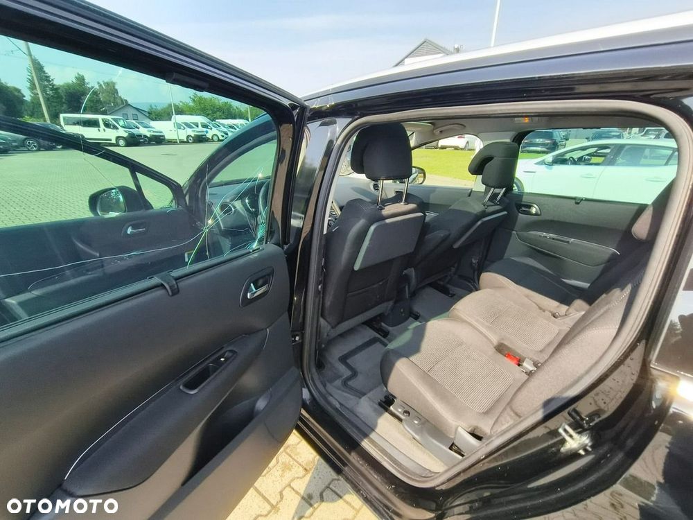 Peugeot 5008 - 14