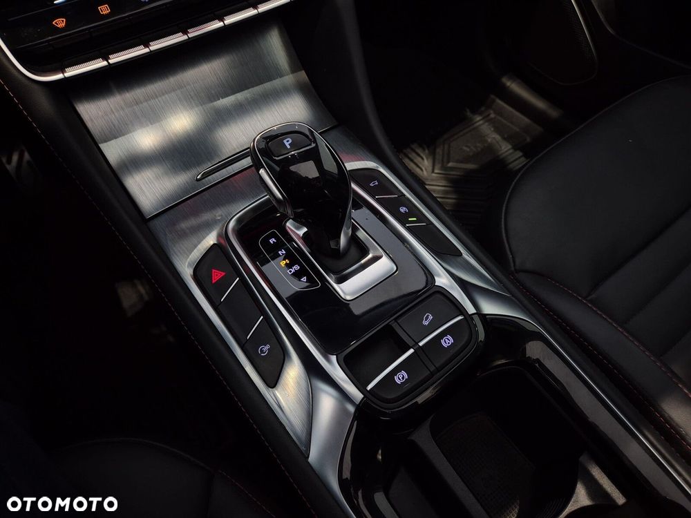 MG HS 1.5 T-GDI Exclusive DCT - 14