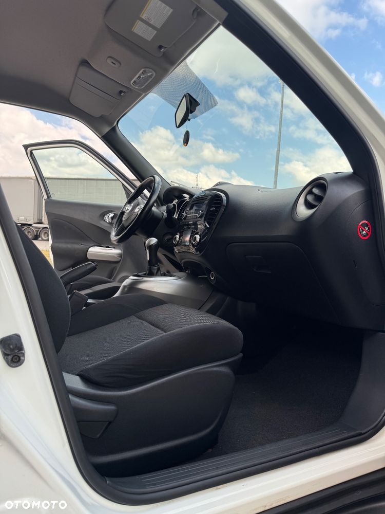 Nissan Juke 1.6 Acenta S&S - 23