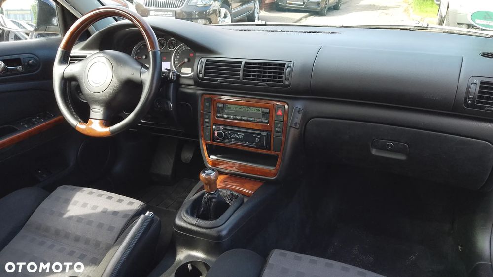 Volkswagen Passat 2.0 Exclusive - 9