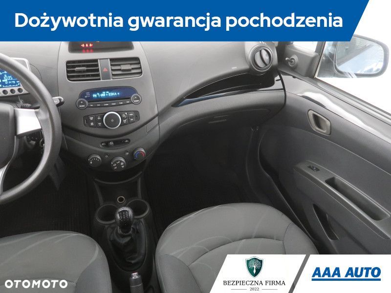 Chevrolet Spark - 10