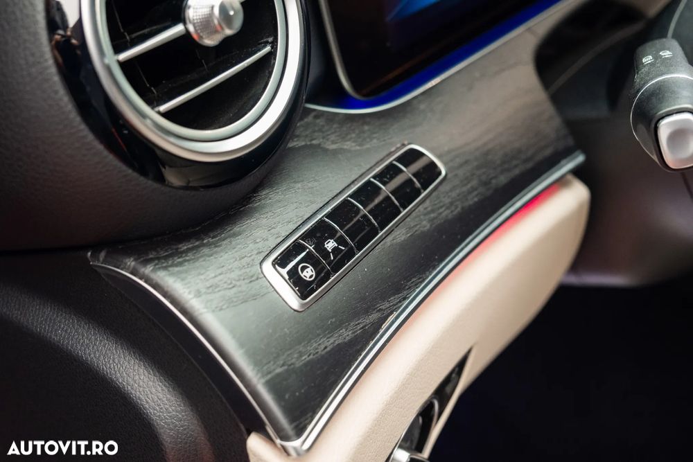 Mercedes-Benz E 220 d 4Matic 9G-TRONIC AMG Line - 21