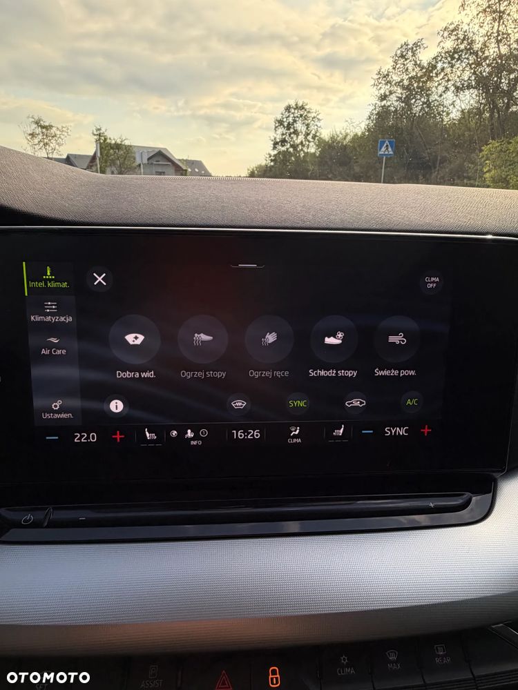 Skoda Octavia 2.0 TDI Style DSG - 23
