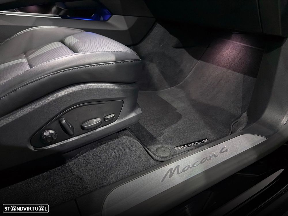 Porsche Macan Electric 4 - 45