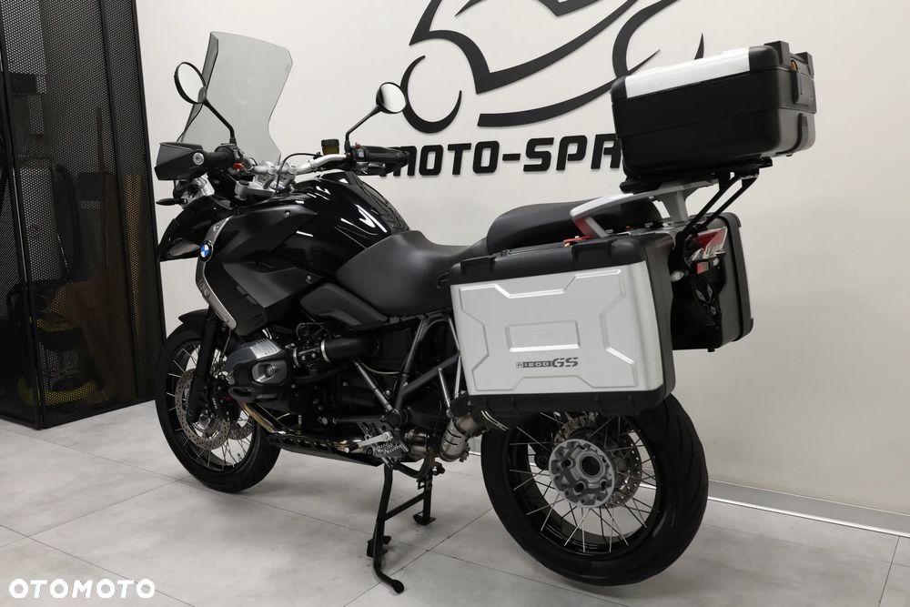 BMW R - 8