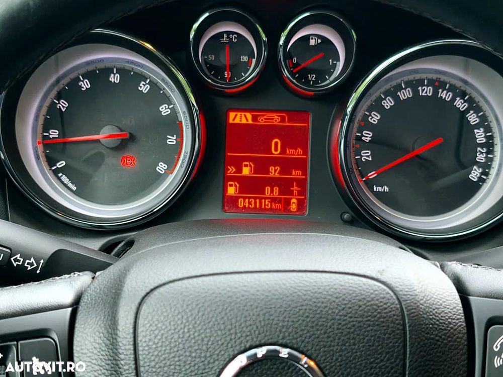 Opel Astra 1.4 ECOTEC Turbo Start/Stop Essentia - 10