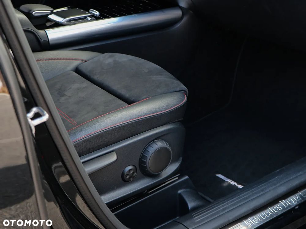Mercedes-Benz GLA 200 AMG Line - 29