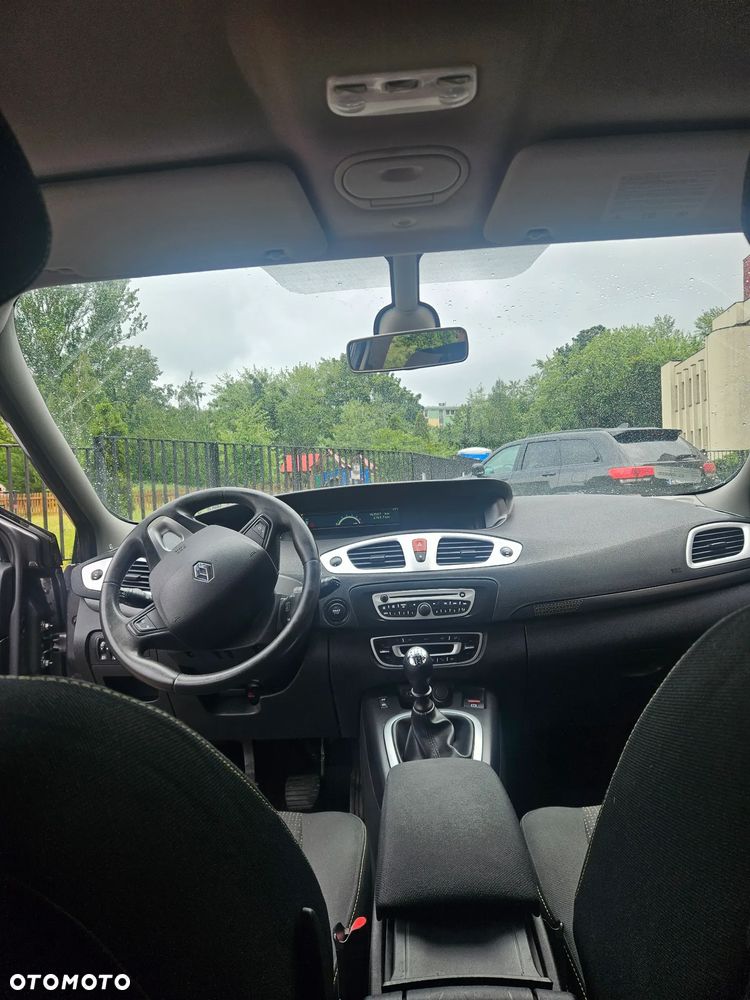 Renault Scenic - 13