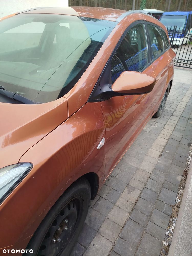 Hyundai i30 1.6 Classic + - 9