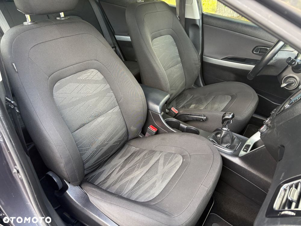 Kia Ceed 1.6 GDI L - 19