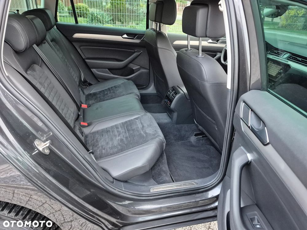 Volkswagen Passat 2.0 TDI (BlueMotion Technology) Highline - 11