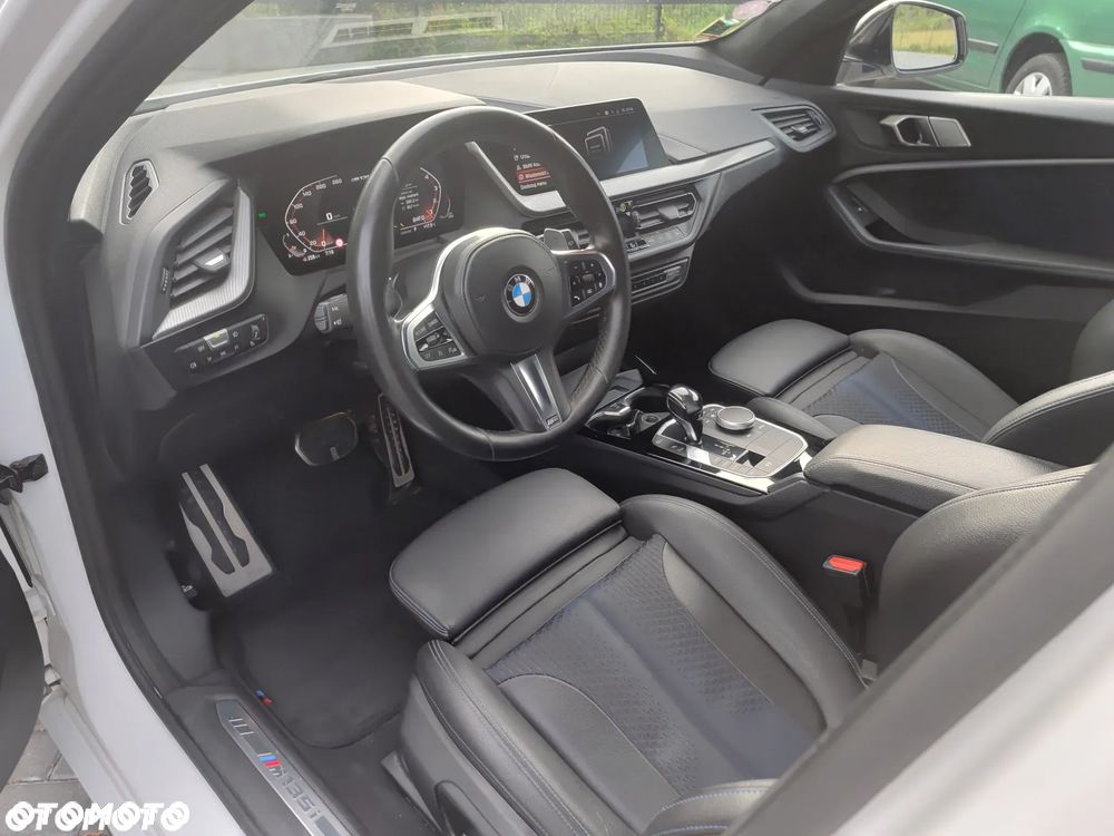 BMW Seria 1 M135i xDrive ColorVision Edition - 16