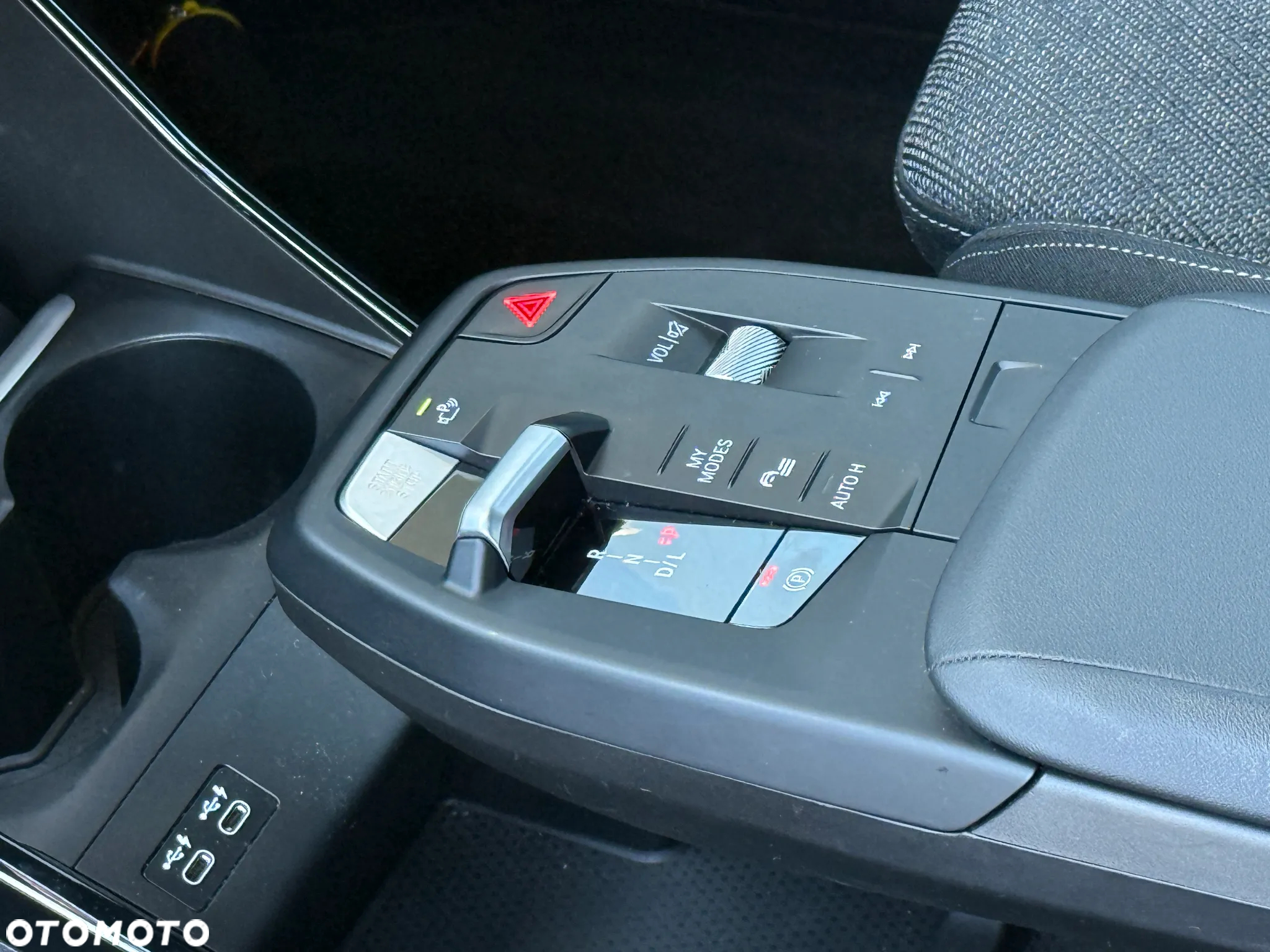 BMW Seria 2 218i - 15