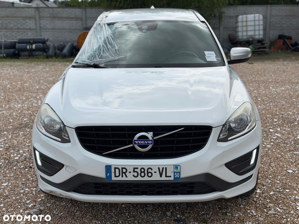 Volvo XC 60 D3 Drive-E R-Design Kinetic - 2