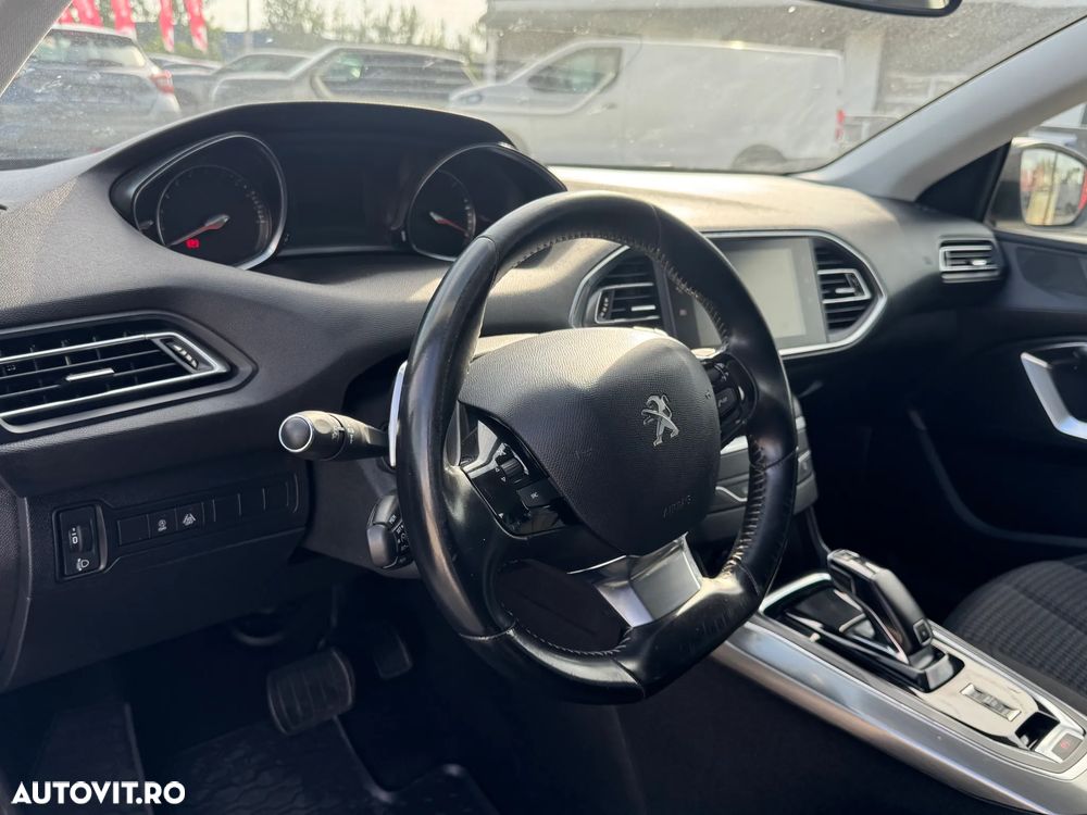 Peugeot 308 BlueHDi 130 EAT8 Stop & Start Allure - 18