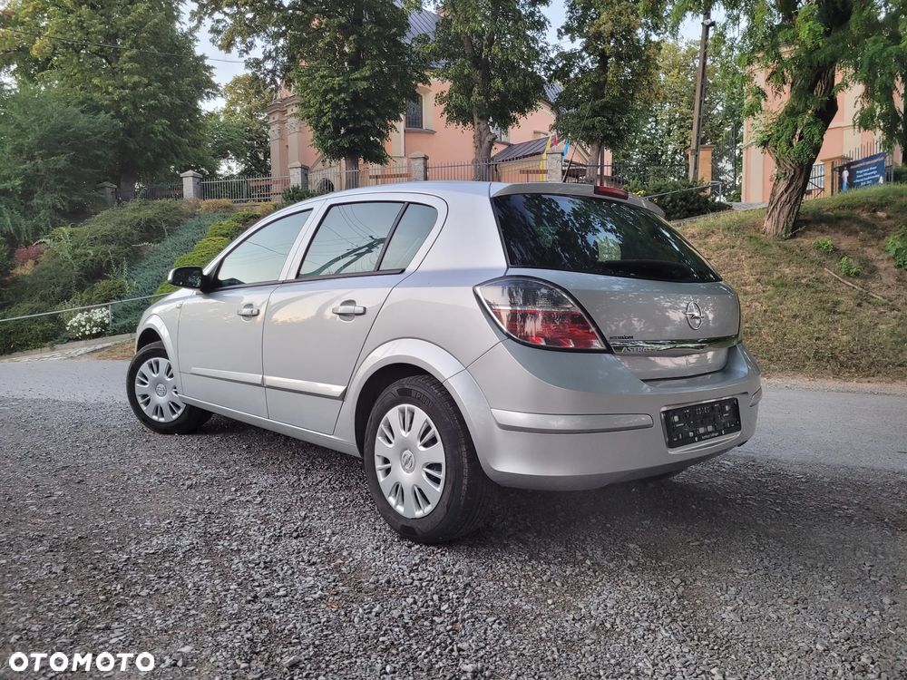 Opel Astra 1.6 Innovation - 4