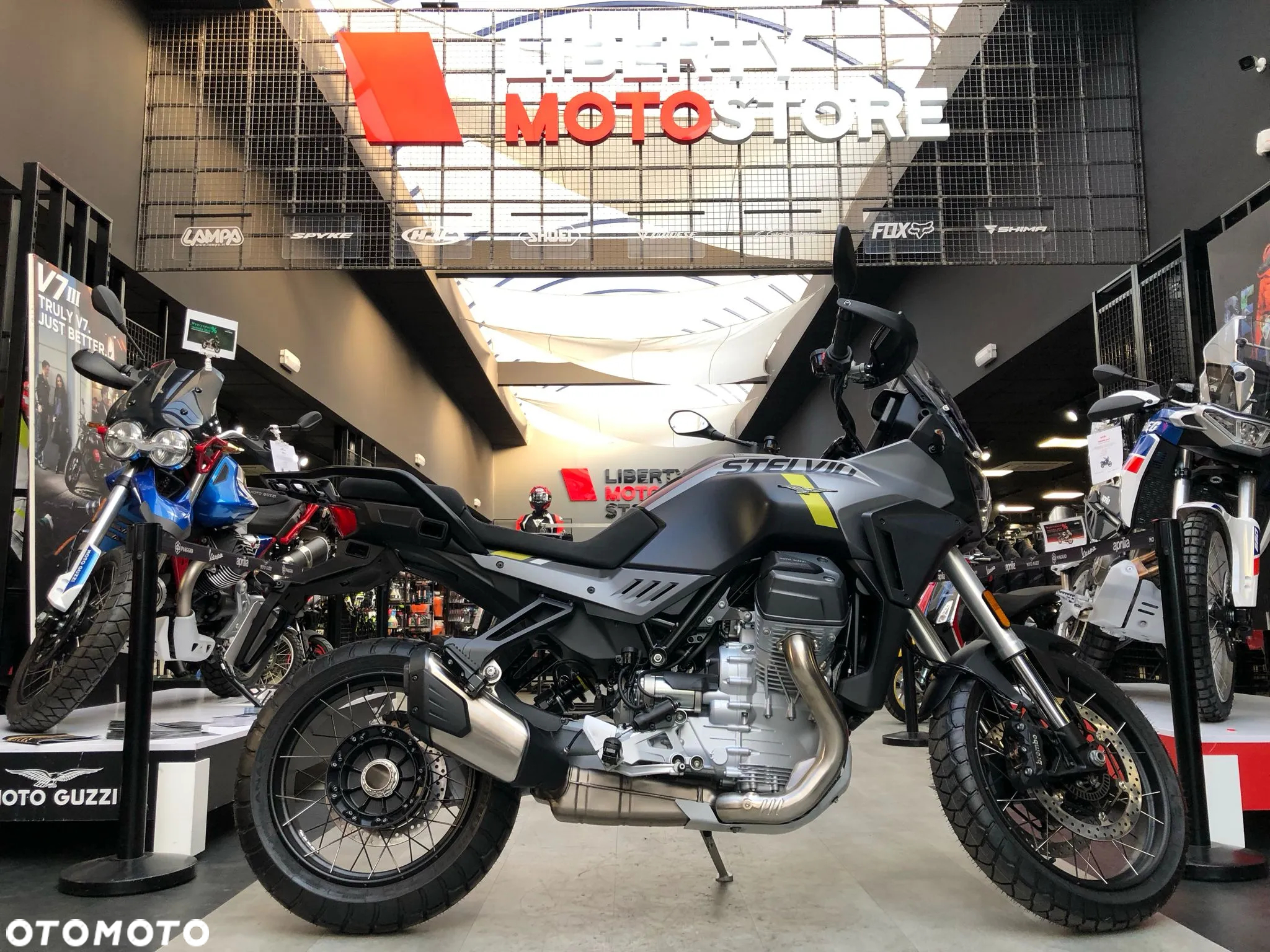 Moto Guzzi Stelvio - 4