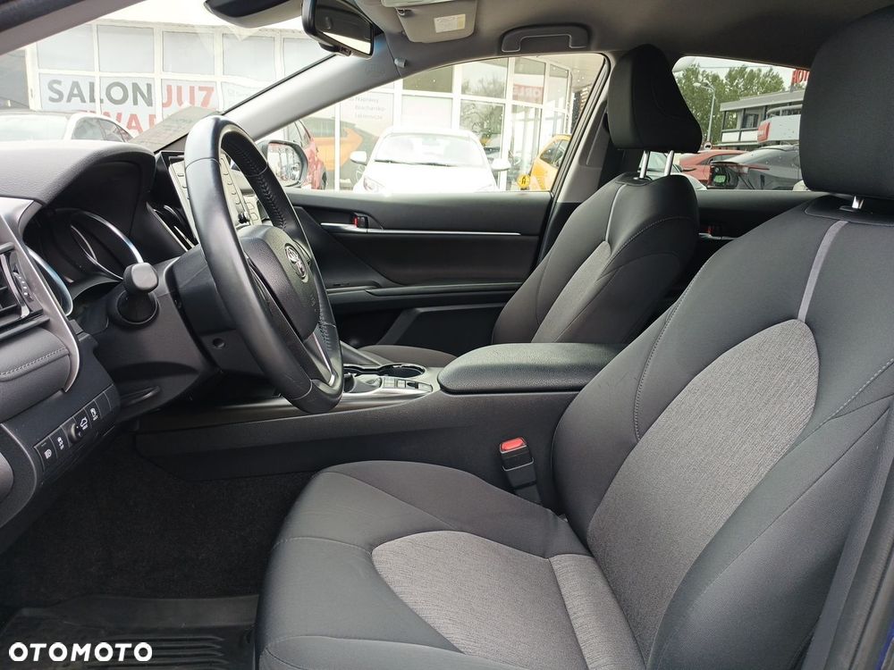 Toyota Camry - 15