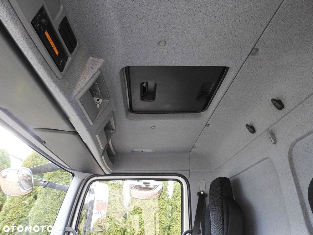Mercedes-Benz ATEGO 12.24 KONTENER WINDA 18 PALET TEMPOMAT KLIMATYZACJA AUTOMAT  BLIŹNIACZE KOŁA  240KM - 40