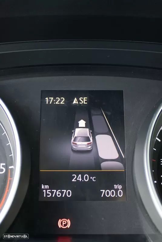 VW Golf Variant 1.6 TDi Highline - 39