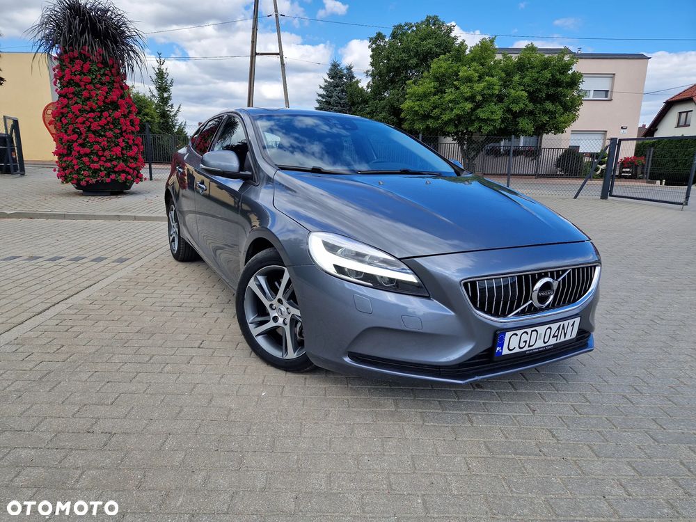 Volvo V40 D2 Geartronic Momentum - 1
