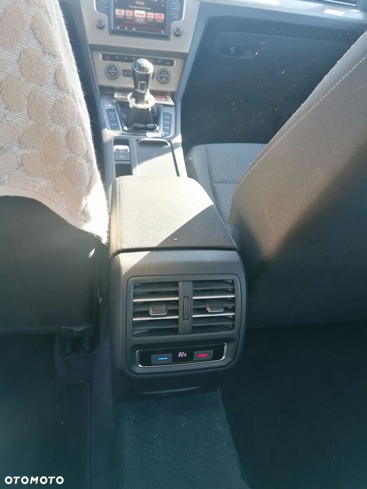 Volkswagen Passat 2.0 TDI BMT Highline - 9