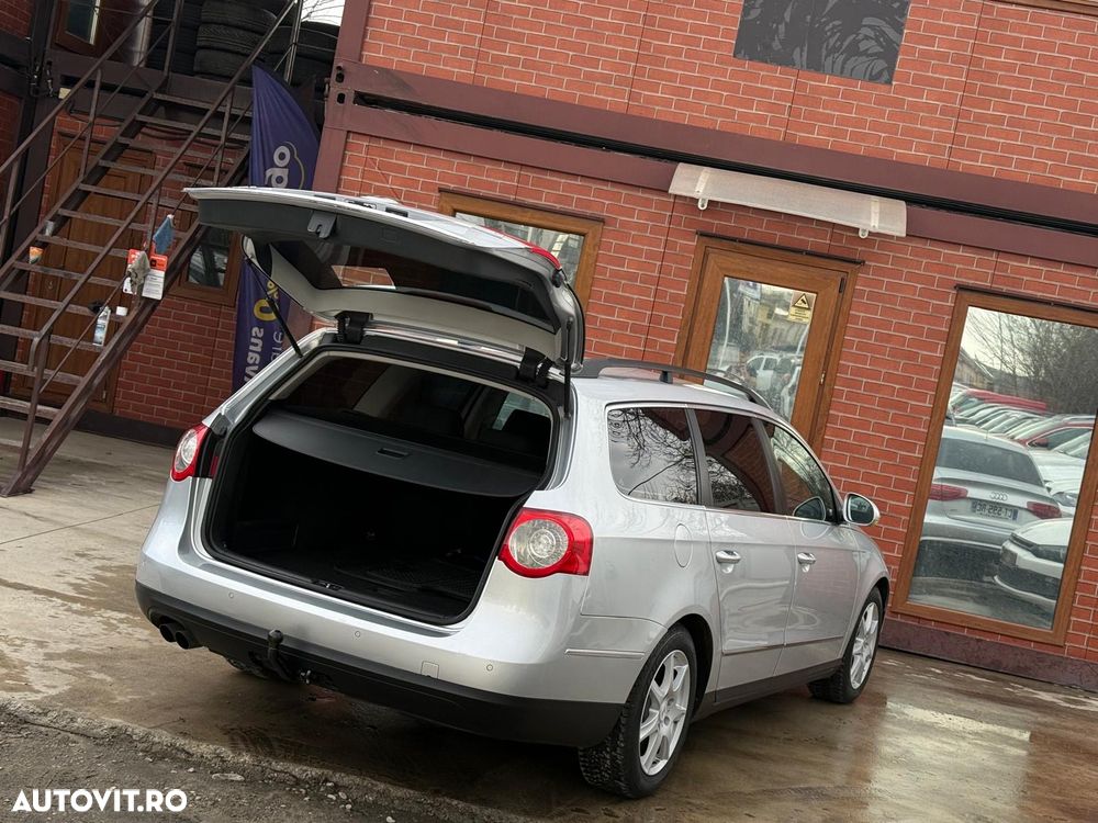 Volkswagen Passat 2.0 TDI Highline DPF - 29