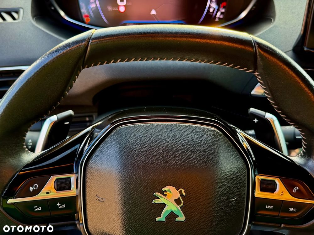 Peugeot 5008 1.2 PureTech Active S&S EAT6 - 20