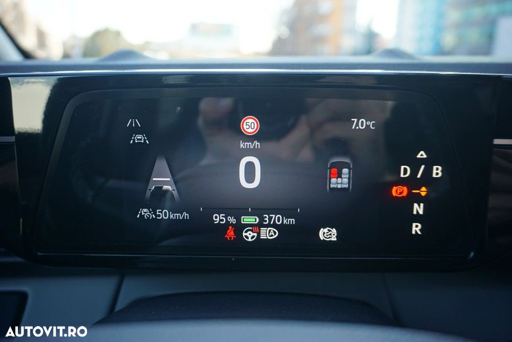 Ford Explorer RWD 77 kWh Extended Range Premium - 12