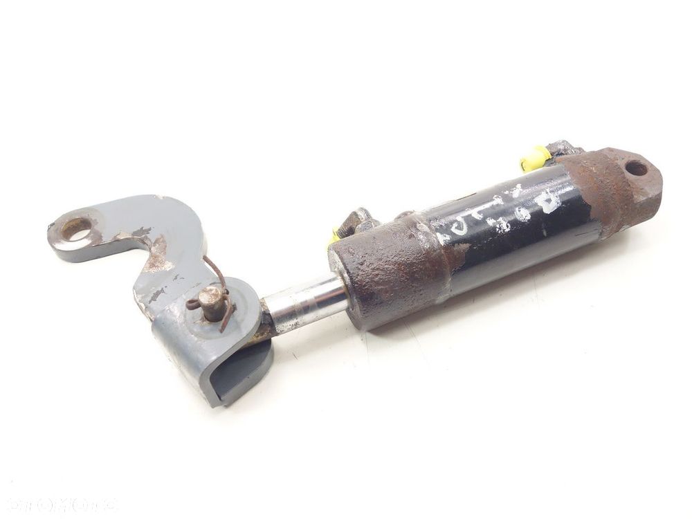 Zamiatarka Tennant M20 Siłownik Hydrauliczny  1038115 - 2
