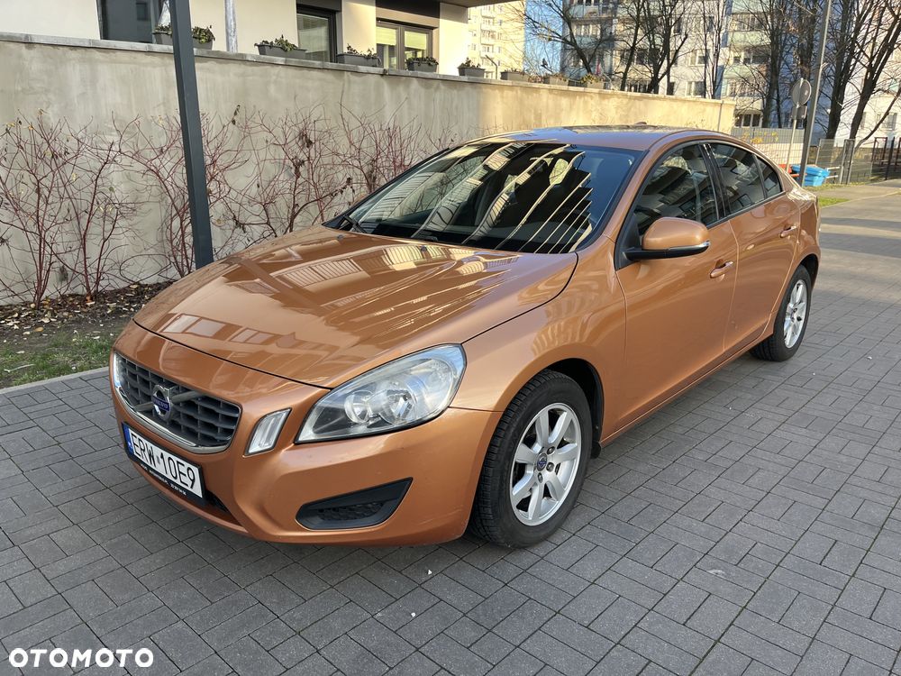 Volvo S60 - 1