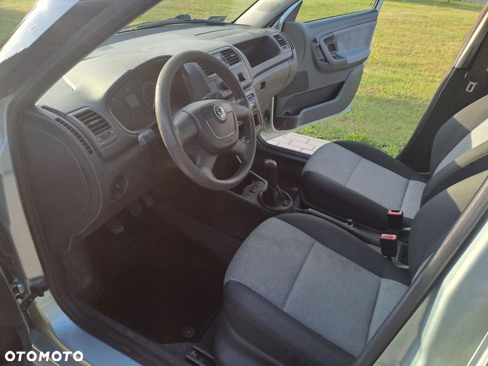 Skoda Fabia 1.2 HTP Classic - 8