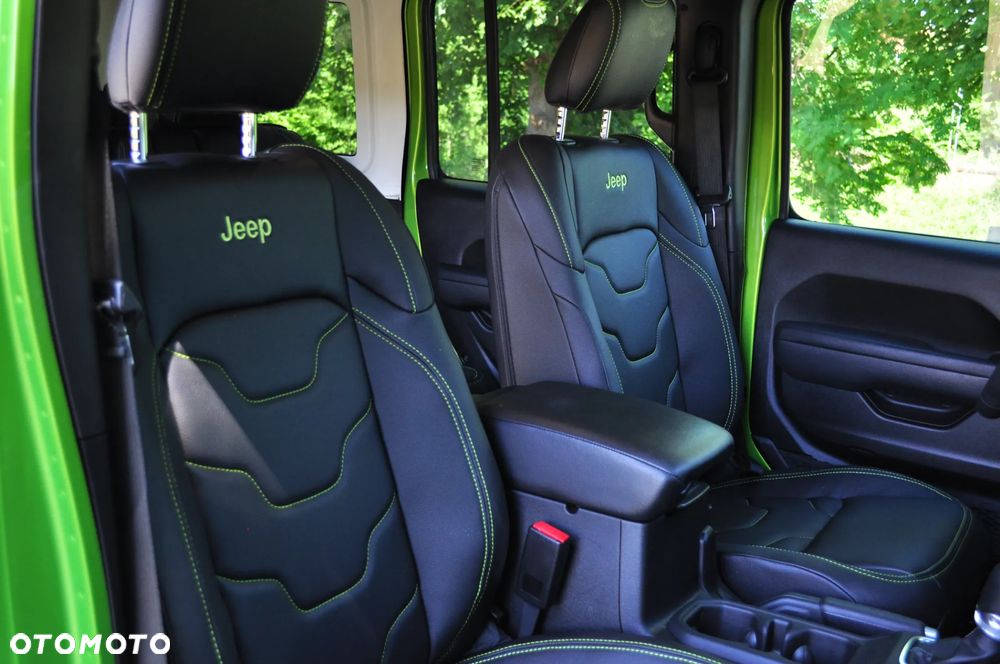 Jeep Wrangler - 27