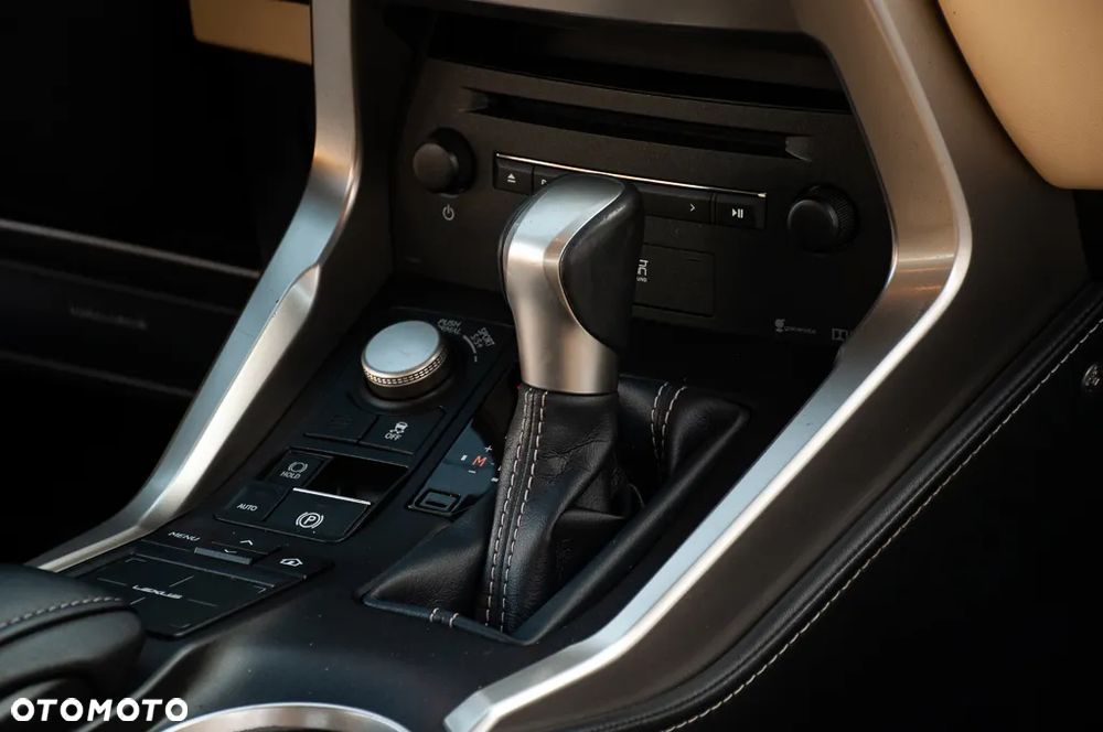 Lexus NX 200t Prestige AWD - 11