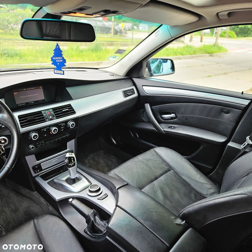 BMW Seria 5 523i Edition Exclusive - 18