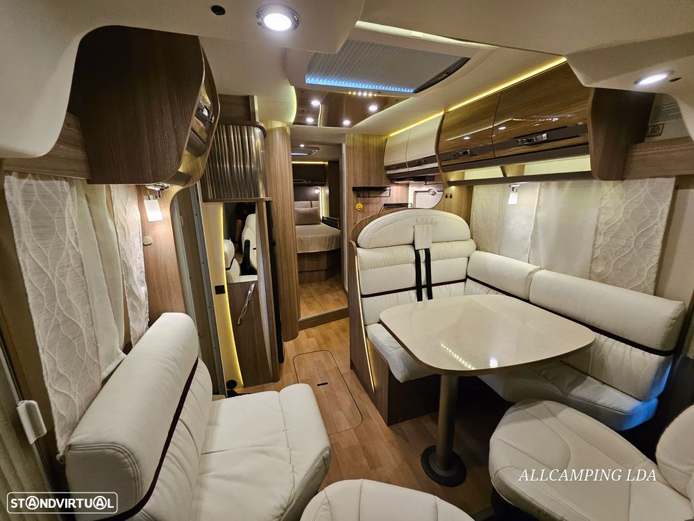 Rapido Le Randonneur 890F DESIGN EDITION CAMA CENTRAL/BASCULANTE - 11