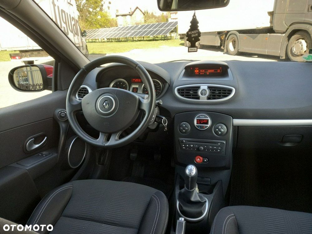 Renault Clio 1.2 16V Luxe Dynamique - 22