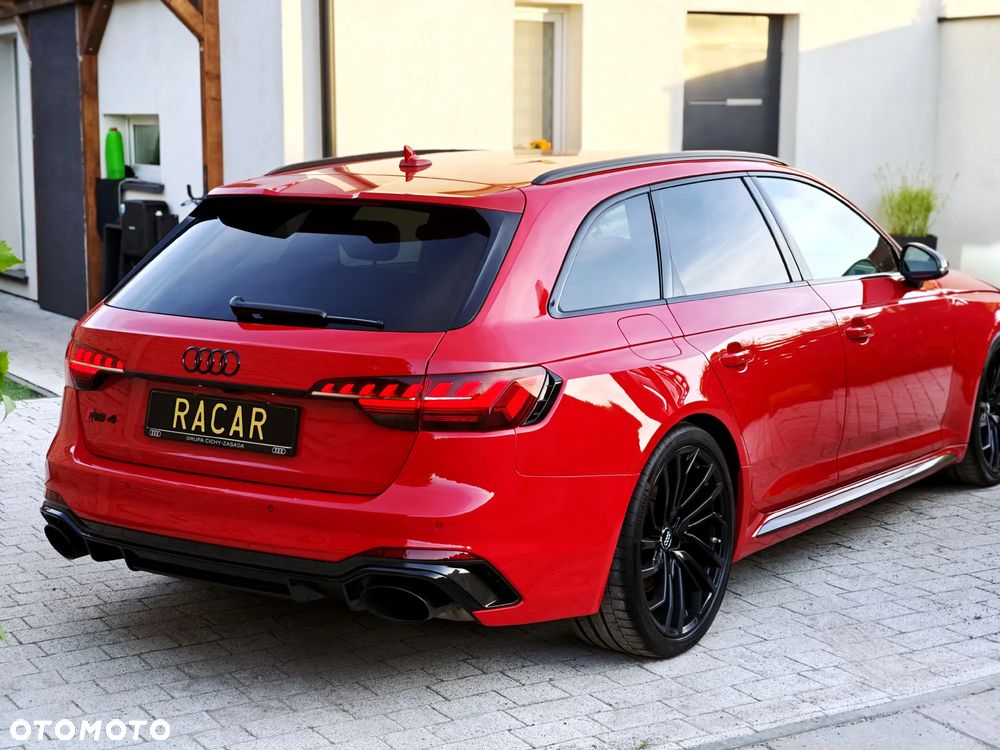 Audi RS4 Avant - 3