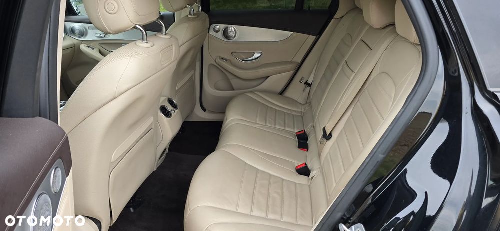 Mercedes-Benz GLC - 9