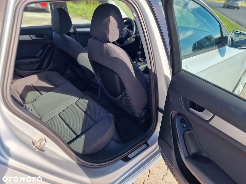Audi A4 Avant 2.0 TDI DPF quattro - 24