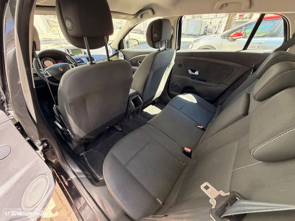 Renault Mégane Sport Tourer 1.5 dCi Dynamique - 9