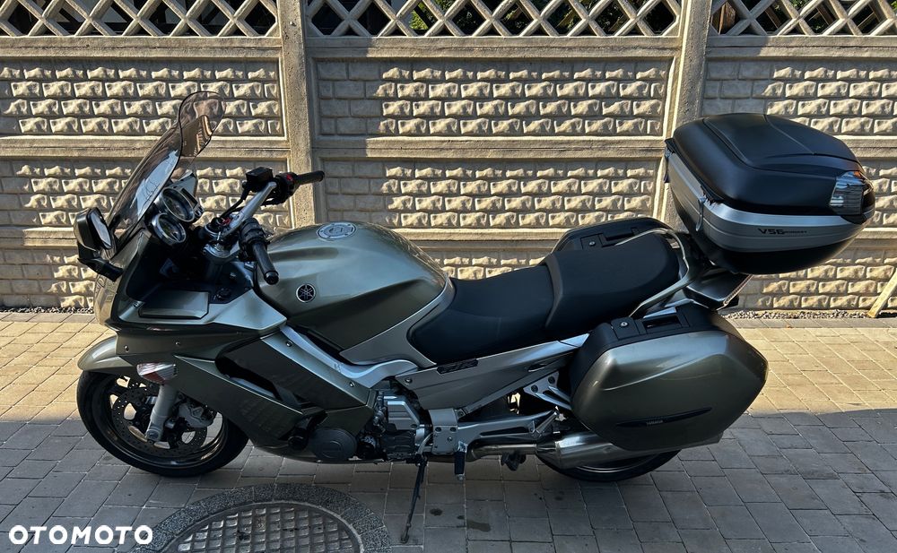 Yamaha FJR - 15