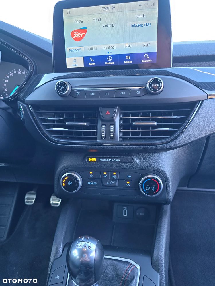 Ford Focus 1.0 EcoBoost ST-Line - 30