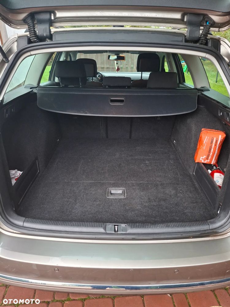 Volkswagen Passat 2.0 TDI Comfortline - 5