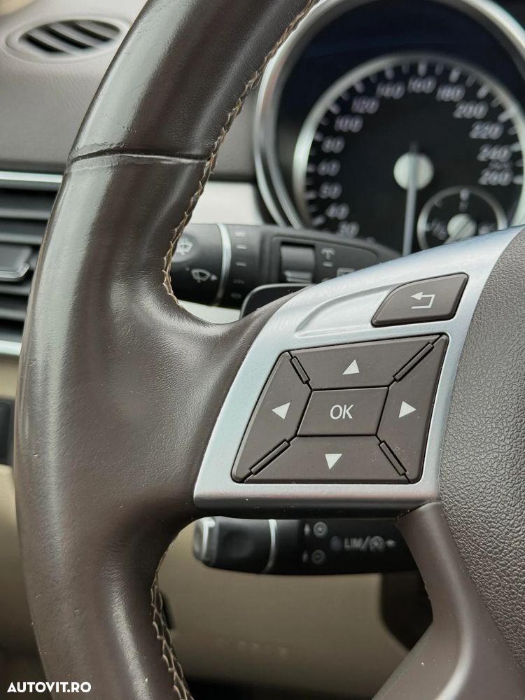 Mercedes-Benz ML 350 BlueTEC 4MATIC 7G-TRONIC - 24