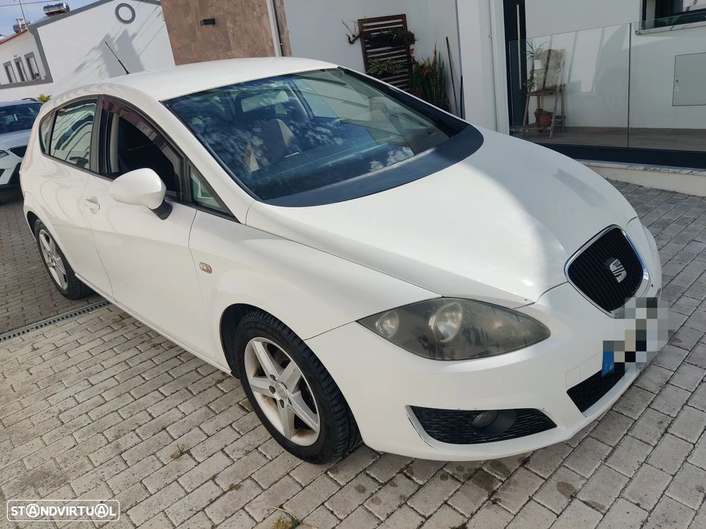 SEAT Leon 1.6 TDI DPF Ecomotive Sport - 2