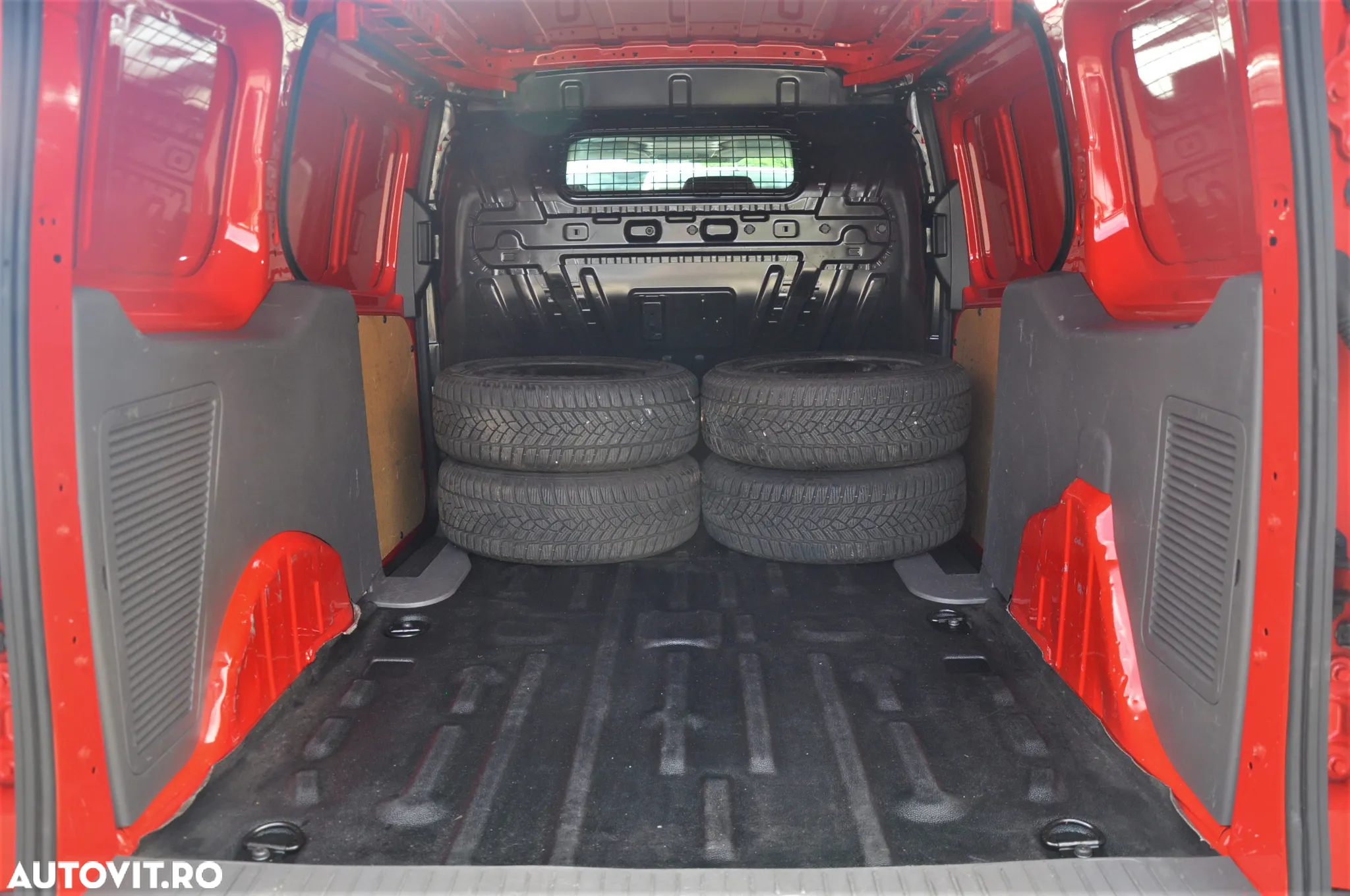 Ford Transit Connect Furgon Maxi - 9