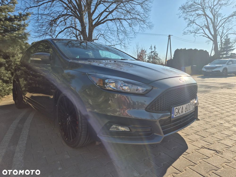 Ford Focus ST - 19